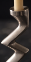 Support de bougie en aluminium argenté en forme de zigzag, fait à la main, sans plomb, durable, texturé, pour la décoration de la maison, centre de table