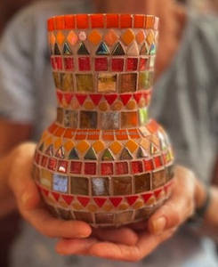 แจกันทิวลิปทำด้วยมือโมเสกสมัยใหม่ที่วางดอกไม้รูปทรงเรขาคณิตสีสันสดใสสำหรับเป็นของขวัญแต่งงานและตกแต่งบ้าน - Product Image 5