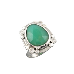 Bague en argent sterling 925 avec pierre précieuse naturelle chrysoprase, faite à la main, coupe poire, chrysoprase verte, bague statement, bijoux fins de créateur - Product Image 1