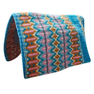 Couverture de selle western haut de gamme faite à la main en laine de Nouvelle-Zélande pour l'équitation, la course de barils et les concours. - Product Image 1