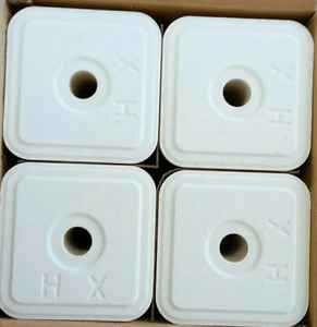 Sal del Himalaya StockGrow, Material Orgánico Comprimido en Bloque, Rosa, Naranja, Azul, Marrón, 2 kg, Nutrición para Ganado, Fortalecimiento Óseo, Leche - Product Image 1