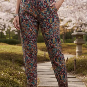 Pantalones casuales de algodón con estampado floral de Paisley para mujer, cómodos, con cintura elástica, para verano, para picnic y resort. - Product Image 1