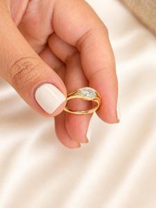 Precioso Anillo de Diamante Ovalado de 1.01CT Cultivado en Laboratorio con Diseño de Tallo Dividido para Mujer, Oro Sólido de 14K, Regalo Sorpresa de Boda, Joyería para Ella - Product Image 3