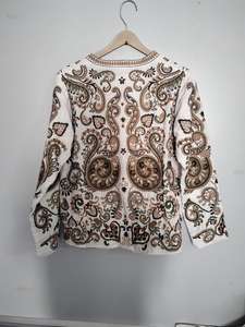 Chaqueta de Invierno para Mujer con Diseño Suzani Bordado a Mano, Tela Blanca, Regalo para Damas de Honor o Ropa de Mujer, Venta al Por Mayor OEM ODM - Product Image 4