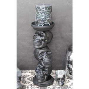 Exhibidor de Velas con Calaveras Macabras – Decoración Artística de Halloween para Interiores Audaces - Product Image 2