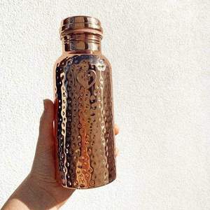 ขวดน้ำทองแดง SOFIYA CRAFT พร้อมฝาปิด ลายตอกแบบหัวใจ สไตล์โมเดิร์น ใช้ซ้ำได้ พกพาสะดวก สำหรับเดินทาง - Product Image 1