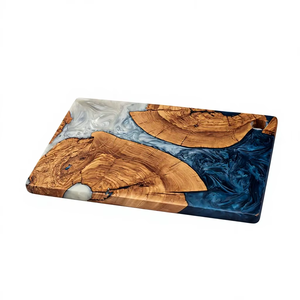 Plateau à fromage rectangulaire moderne en bois d'acacia massif, plateau de service écologique, design poli et émaillé pour les fêtes - Product Image 1