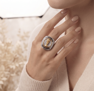 Anillo de Campeonato con Incrustaciones de Diamantes Redondos, Regalo para Fanáticos del Deporte, Anillo de Trofeo de Fútbol de Oro de 14K con Moissanita, Joyería Deportiva para Hombre - Product Image 5