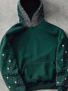 Sudadera con Capucha y Pedrería Roja para Hombre, 100% Algodón, Corte Regular, Informal de Invierno, Transpirable, Ecológica, con Bolsillos - Product Image 4
