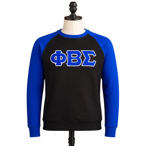 Sudadera Raglán Negra y Azul Personalizada para Hombre, con Letras Griegas Bordadas, Cuello Redondo, Estilo Universitario, Casual, Streetwear - Product Image 1