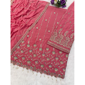 Venta Exclusiva de Ropa Hermosa: Nuevo Traje Pakistaní de Diseñador en Faux Georgette con Bordado a Bajo Precio - Product Image 1