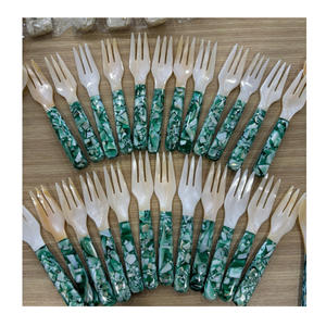 Cuchara de Nácar Natural Hecha a Mano, Cuchara Decorativa de Concha para Postre, Café, Helado - Product Image 3