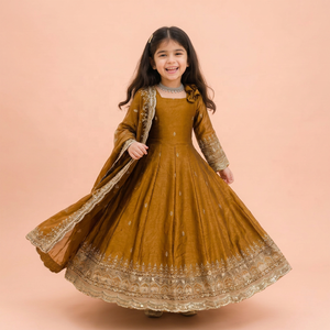 ชุดเดรส Anarkali คุณภาพพรีเมียมสำหรับงานแต่งงานและงานปาร์ตี้สำหรับเด็กผู้หญิง จากซัพพลายเออร์และผู้ส่งออกชาวอินเดีย - Product Image 1
