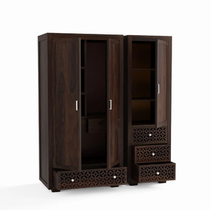 Une élégante armoire en bois de style vintage, dotée de portes à panneaux cintrés et d'un fronton sculpté, disponible à prix de gros. - Product Image 3