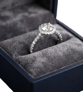 Anillo de Compromiso de Oro Sólido de 10K, 14K, 18K con Diamante Cultivado en Laboratorio, Certificado por IGI, Moissanita, Halo Completo, Anillo Solitario de Oro - Product Image 4