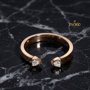 Anillo Abierto de Oro de 10K con Diamante Moissanita Triangular, Anillo de Diseño de Lujo, Joyería Elegante para Mujeres y Hombres - Product Image 6