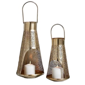 Direct Factory Premium Quality Home Decor Grande bougie lanterne en métal doré avec poignée Lot de 2 - Product Image 1