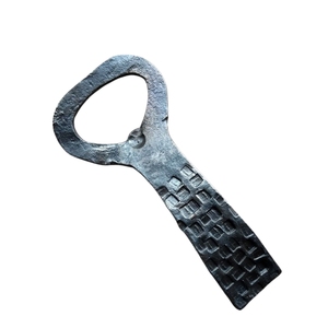 Ouvre-bouteille en fer fini noir mat avec revêtement en poudre, style primitif, idéal pour offrir en cadeau, pour la décoration de fête, ouvre-bouteille à bière, idéal pour offrir en cadeau - Product Image 6