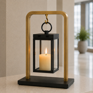 Farol de vela contemporáneo de acero inoxidable de primera calidad con un distintivo marco de trípode y un diseño geométrico único para colgar. - Product Image 4