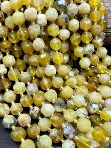 ลูกปัดโอปอลสีเหลืองธรรมชาติทรงลูกบาศก์เหลี่ยมเพชรพลอย รูปทรงก้อนทองเหลืองสวยงาม สีเหลืองน้ำผึ้ง ร้อยเป็นเส้นเต็ม - Product Image 2