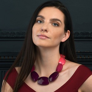 Collier en résine de haute qualité, poli, design moderne, fait main, perles en résine époxy naturelle, bijoux fantaisie personnalisés - Product Image 3