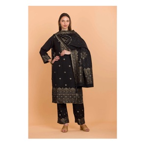 ดีไซน์โดดเด่น Safaa Exclusive Dilkash คอลเลคชั่นฤดูหนาว ผ้าเนื้อนุ่มหรูหรา เสื้อผ้าพื้นเมืองสำหรับสุภาพสตรี มีจำหน่ายในราคาขายส่ง - Product Image 1