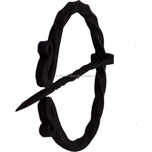 Fer forgé fait à la main en gros Viking nordique fibule Penannulaire boucle fermoir cape/tissu broche Simple Vintage broche médiévale - Product Image 2
