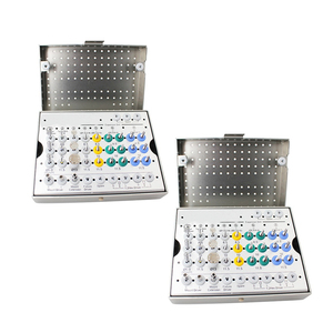 Kit chirurgical pour implants dentaires avec jeu de forets codés par couleur, clé dynamométrique à cliquet, forets osseux et outils de placement d'implants - Product Image 3