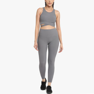 Conjunto de Yoga para Mujer de Secado Rápido, Diseño Antiarrugas, Económico, Diseño OEM, Superventas - Product Image 1