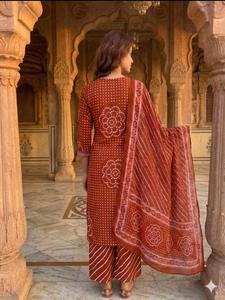 Ensemble traditionnel indien pour femme : Kurti, pantalon et dupatta en coton rouille, coupe régulière, longueur cheville, séchage rapide, imprimé, tenue décontractée - Product Image 5