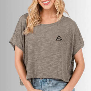 เสื้อครอปท็อปผู้หญิงขายดี เสื้อยืดลำลองระบายอากาศได้ดี เสื้อครอปท็อปแขนสั้นผ้าฝ้ายสำหรับผู้หญิงแบบ OEM - Product Image 1