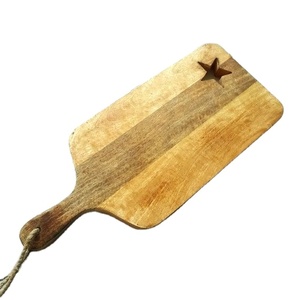 Tabla de Cortar de Madera Natural con Mango y Canal para Jugos para Preparar Carne, Verduras y Alimentos - Product Image 1