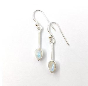 Boucles d'oreilles pendantes en argent 925 pour femmes, forme goutte d'eau avec pierre de lune, pour mariages, fêtes et usage quotidien - Product Image 2