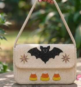 Hermoso Bolso de Mano Decorativo con Cuentas para Mujer, con Patrones Intrincados y Acabados Elegantes para Uso Festivo - Product Image 1