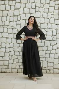 Robe noire en georgette pour femme, col en V, manches trois quarts évasées, longueur normale, entièrement cousue, couleur unie, style occidental élégant - Product Image 6