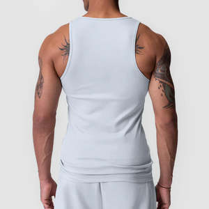 Camisetas sin mangas deportivas para hombre, corte ajustado, clásicas, acanaladas, de nailon y spandex, para gimnasio, entrenamiento y fitness. - Product Image 2