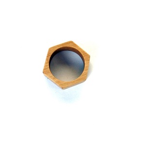 Anillo para Servilletas de Madera Sostenible Hecho a Mano, Duradero y Multifuncional, Diseñado para Mesas Modernas de Lujo con Inspiración Boho, Bodas y Familiares - Product Image 1