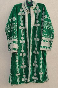 Elegant Women <b>Green</b> <b>Velvet</b> Suzani Long Jacket Floral Embroidered Full Sleeve Stand Collar Bohemian Ethnic Style Winter Outerwear - Product Image 3