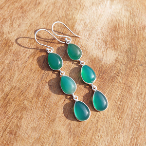 ต่างหูห้อยทรงหยดน้ำสามเม็ดประดับออนิกซ์สีเขียว ตัวเรือนทองเหลืองชุบเงิน สไตล์โบฮีเมียน สำหรับผู้หญิง เหมาะสำหรับงานปาร์ตี้ - Product Image 3