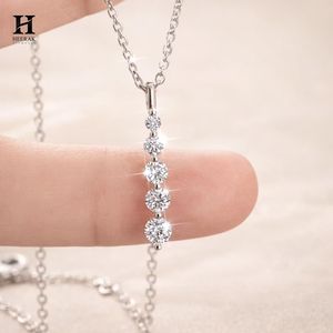 Élégant pendentif goutte de diamant gradué en or 14 carats, collier minimaliste, bijoux fins - Product Image 5