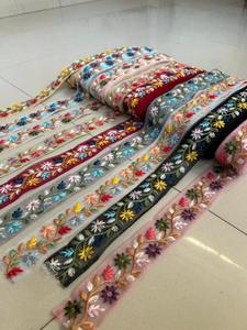 Tela de Guipur Bordada Personalizada con Encaje Floral y Cuentas, Adorno Soluble en Agua para Vestidos, Saris y Prendas - Product Image 3