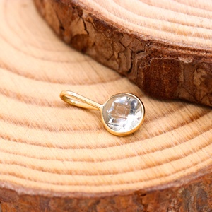 Pendentif Breloque en Améthyste Verte Naturelle Facettée Ronde Plaqué Or Jaune 14K avec Sertissage Clos, Bijoux Fins pour Femme, Vente en Gros - Product Image 3