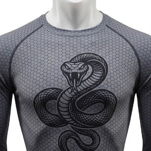 Camiseta deportiva de compresión de cintura alta para hombre, de secado rápido, elástica, de manga corta, con estampado para culturismo. - Product Image 2