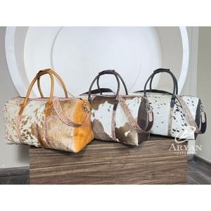 Nuevas Bolsas de Viaje Grandes de Cuero Genuino con Pelo Natural y Grabado, de Alta Calidad, para Unisex - Product Image 1