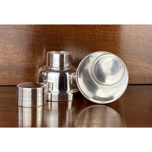 Fabriqué en acier inoxydable de haute qualité, résistant à la rouille, shaker à cocktails fabuleux, performance durable. - Product Image 6