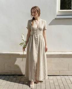 เสื้อผ้าแฟชั่นมาแรงปี 2023 เสื้อผ้าผู้หญิงสไตล์โบโฮ ผ้าลินิน คอวี ติดกระดุม ชุดเดรสทรงเอไลน์ยาวปานกลาง ชุดเดรสผ้าลินินติดกระดุมด้านหน้าสำหรับผู้หญิง - Product Image 6