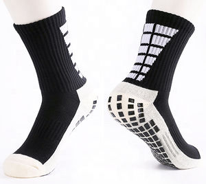 Chaussettes de sport antidérapantes de haute qualité pour le football, respirantes, absorbant la transpiration, logo personnalisé, dernier design, chaussettes en polyester - Product Image 2
