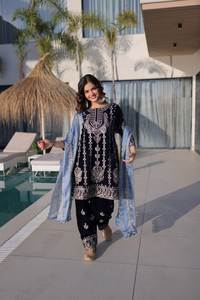 Ensemble haut et pantalon tendance prêt-à-porter avec dupatta, doux, confortable et élégant, tenue traditionnelle pour femmes, disponible à la vente - Product Image 2