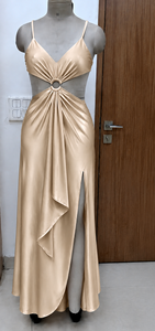Robe longue de soirée élégante en satin bicolore, dos nu, bretelles spaghetti, jupe drapée, fente latérale, coupe asymétrique, taille naturelle - Product Image 2
