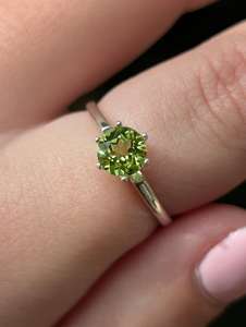 Anillo solitario de peridoto redondo, peridoto natural, plata de ley 925, chapado en oro de 14 quilates, joyería de piedra de nacimiento, regalo para mujer - Product Image 6
